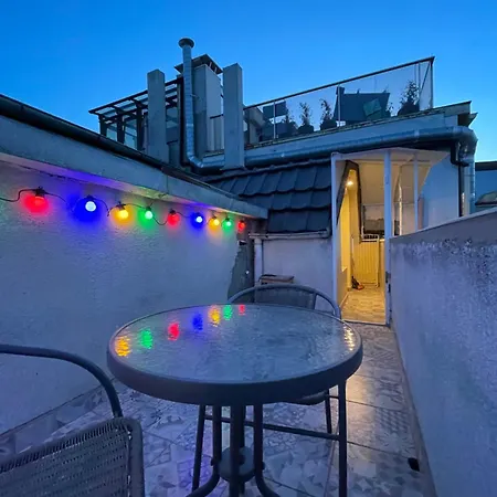 Quiet Comfort Walk Everywhere *