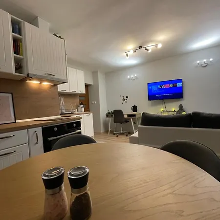 Quiet Comfort Walk Everywhere *