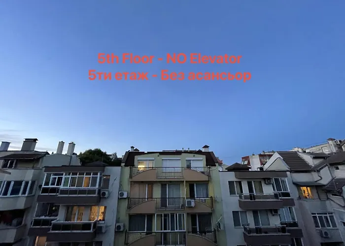 Quiet Comfort Walk Everywhere アパート ヴァルナ