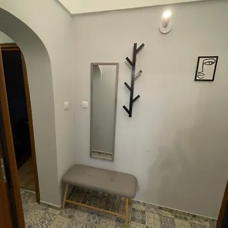 Quiet Comfort Walk Everywhere * Βάρνα